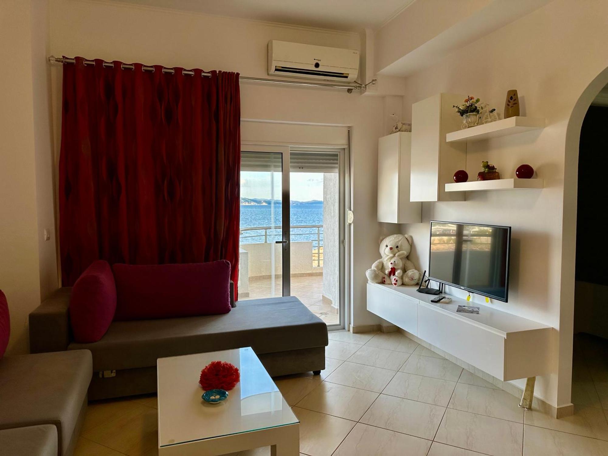 Aqua Apartments Seaview Sarande Bagian luar foto