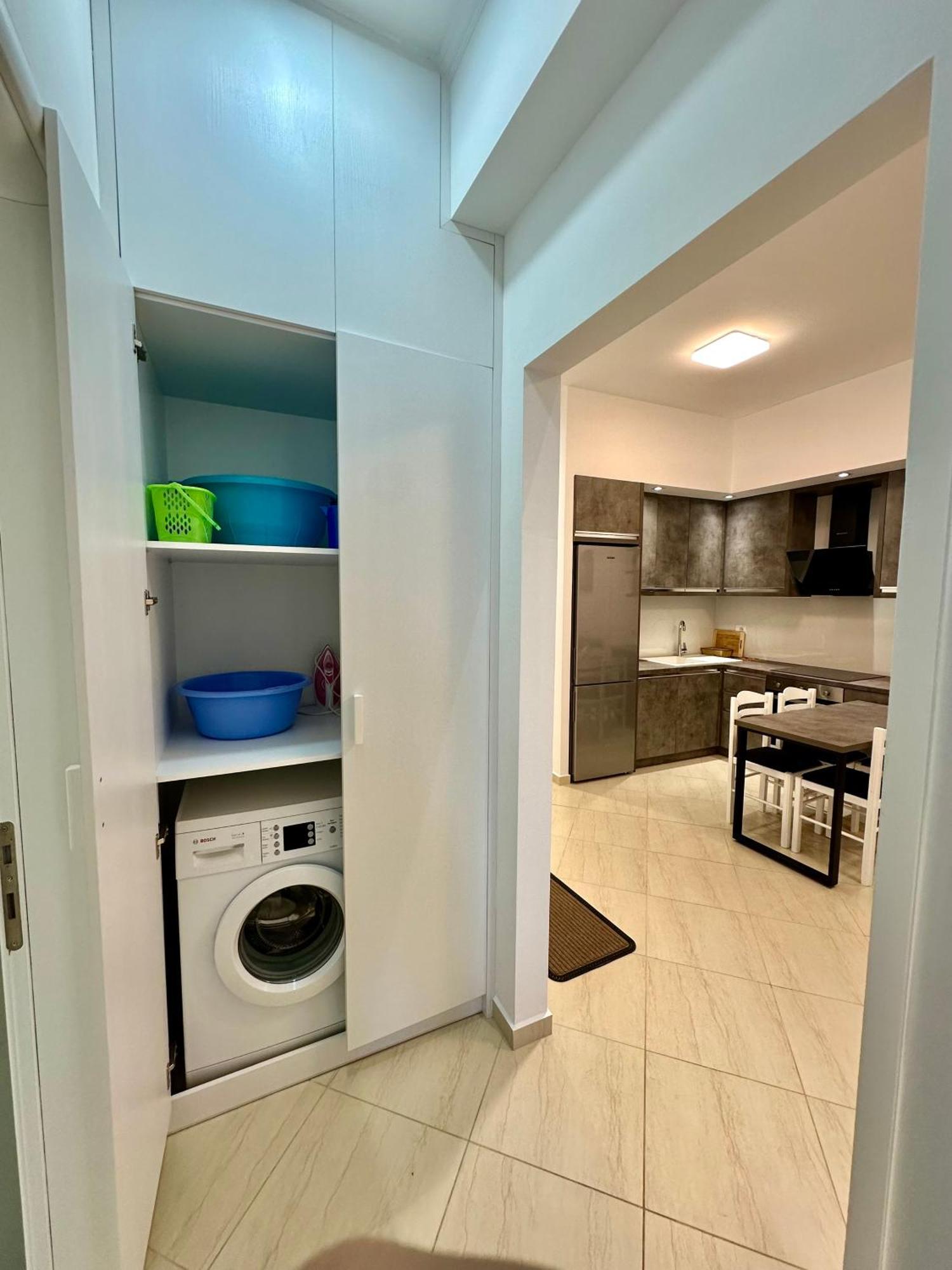 Aqua Apartments Seaview Sarande Bagian luar foto
